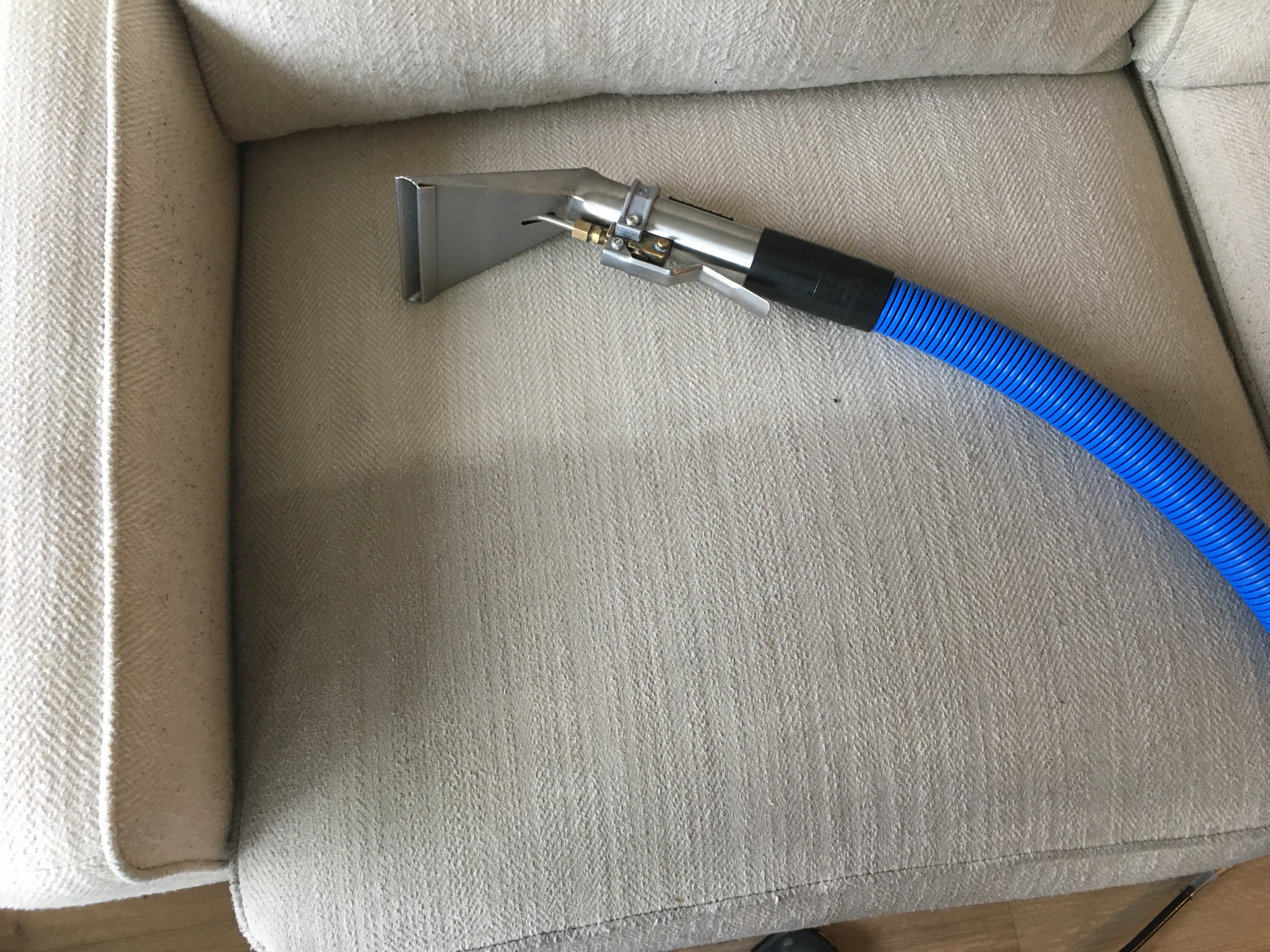 Commercial office carpet cleaning